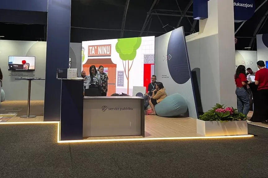 Mobilní podlaha jako součást výstavní expozice ISOframe